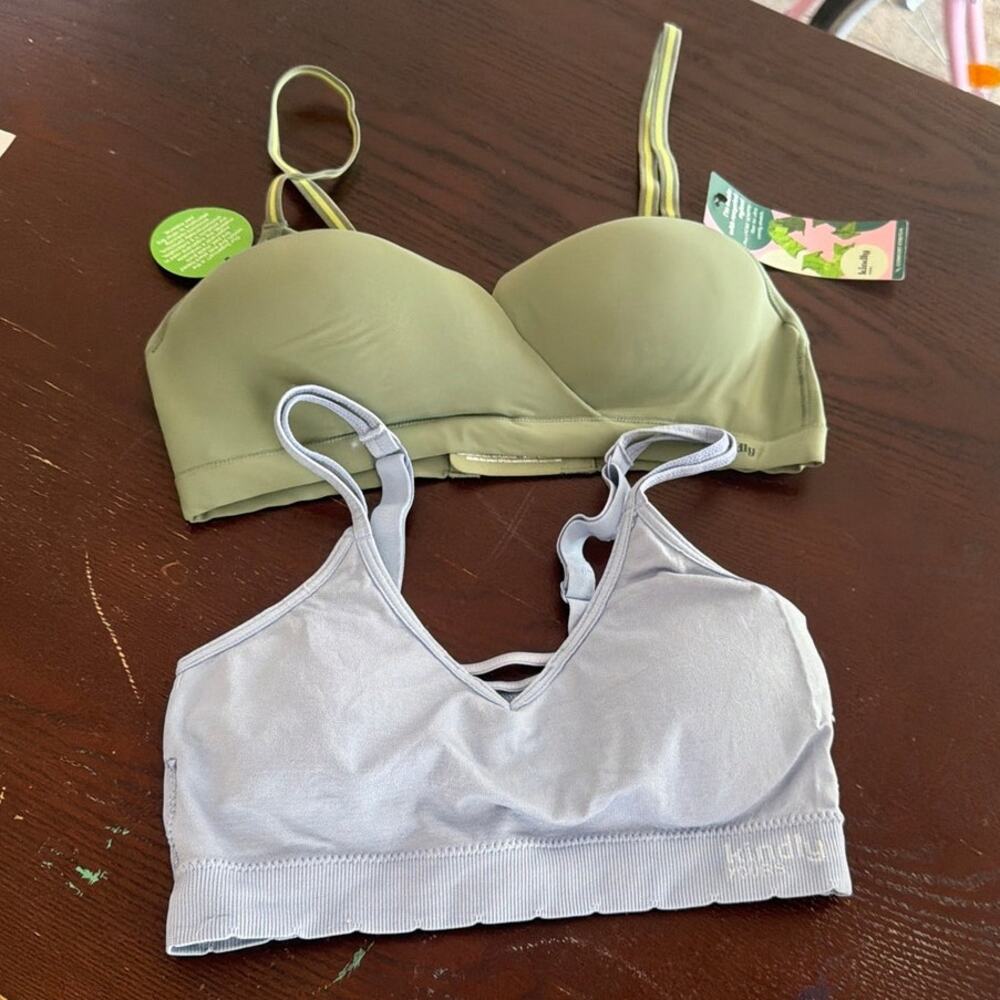 Kindly Yours Cross Over Hybrid Bra Small Sage Green NEW Off White Sports Bra